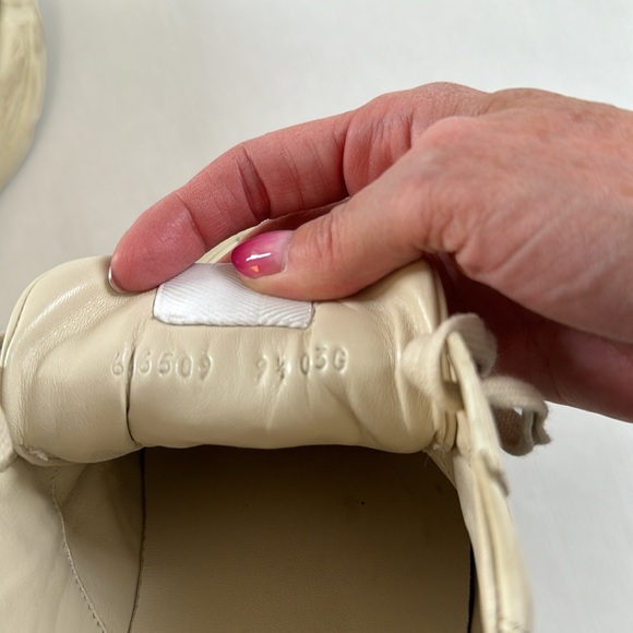 Authentic men’s Gucci X Disney Donald Duck Flash sneakers. - Picture 8 of 16